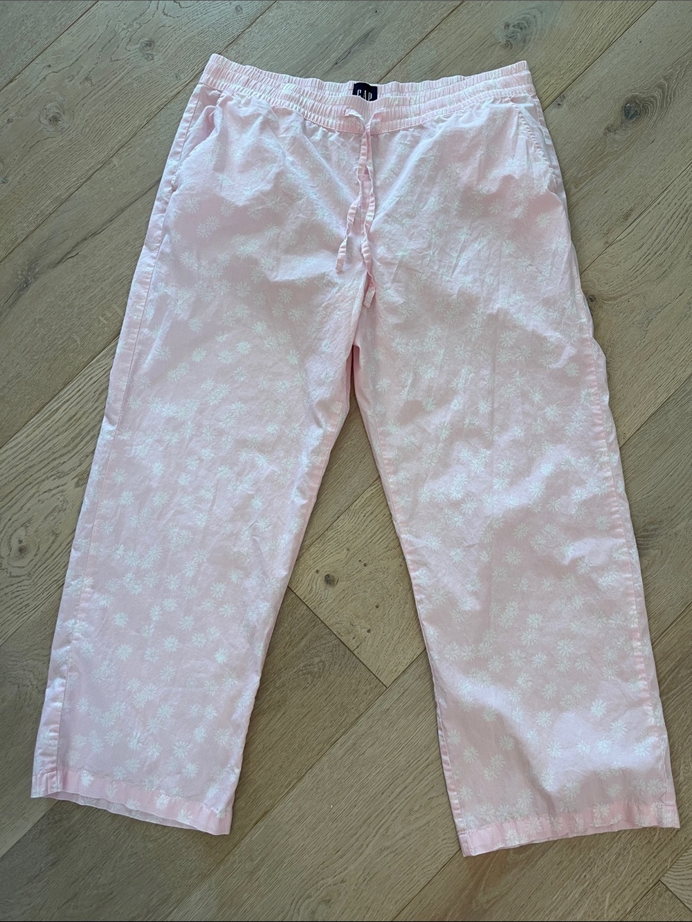 GAP Womens Pink Pajama Bottoms with White Daisy Print Size Large
